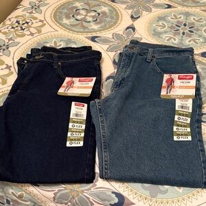 Wrangler Flex Jeans in Navy and Denim Blue